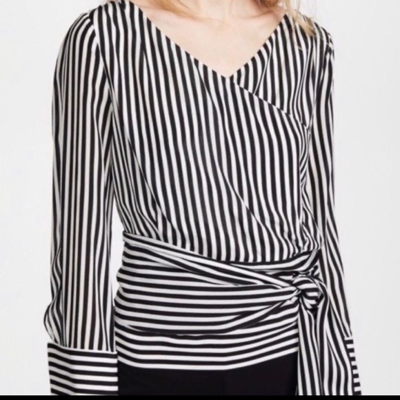 Alice + Olivia Top - Picture 2 of 5